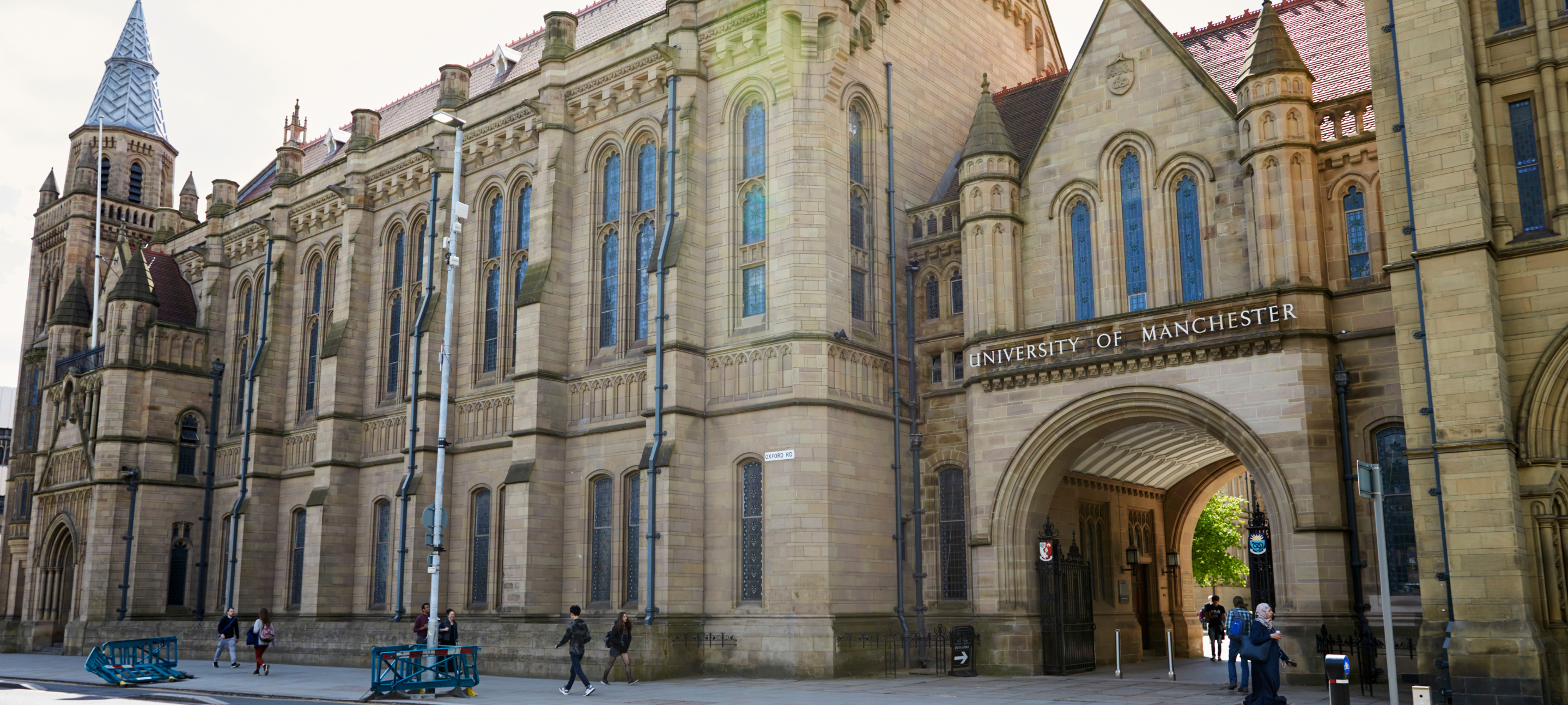 Are There Summer Discount Programmes for Student Storage in Manchester?